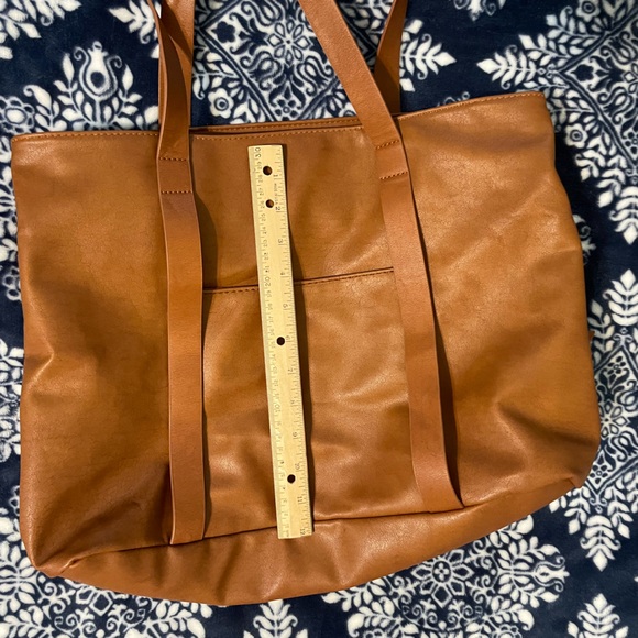 EXCELLENT CONDITION Universal Thread Brown Hobo Shoulder Bag - Super Roomy! - Picture 5 of 13